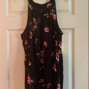 Sleeveless, halter style tunic